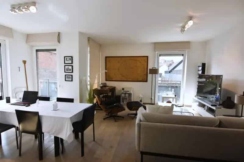 Appartement te koop Centrum: 1 slaapkamer, ruim terras garage