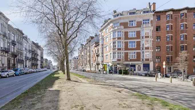 Appartement te koop Sint-Gillis 2 slaapkamers 2 balkons