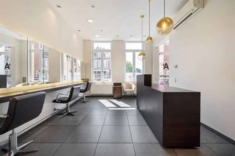 Kapperszaak met Woonst te Duffel