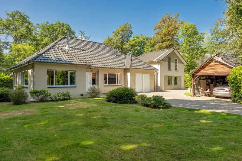 Huis te huur: Grote gezinswoning of tweewoonst met 5-6 slaapkamers