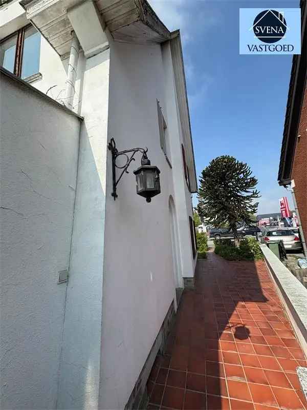 Te renoveren woning 3 slaapkamers garage tuin