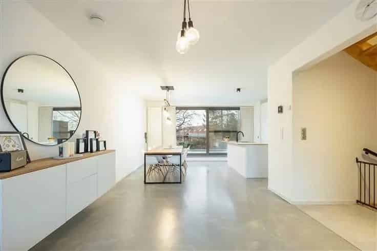 Huis Te Koop 2 slaapkamers tuin A12