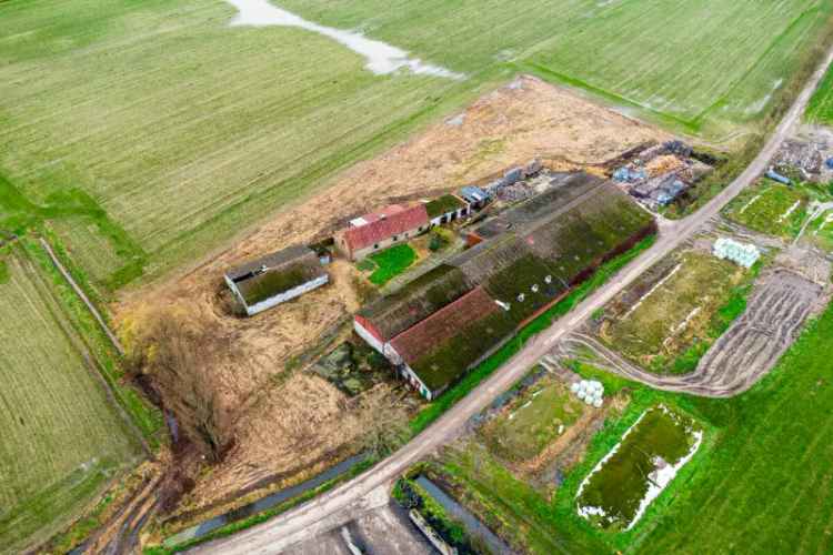 Huur huis met unieke hoeve op 1 hectare in Landegem