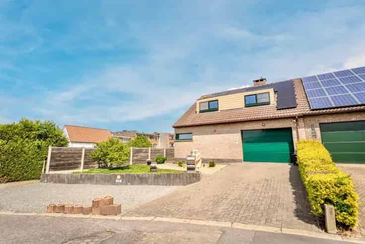Energiezuinige woning te Buizingen - 3 slaapkamers - Rustig gelegen