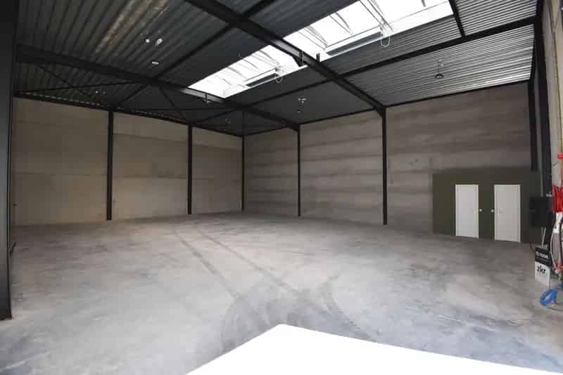 Nieuwbouw KMO-unit 267m² Eeklo