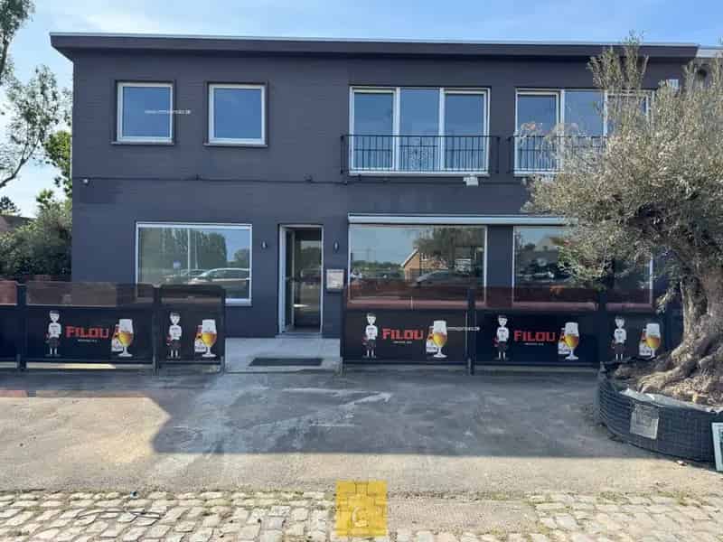 Handelspand te huur Loppem: Winkel Horeca Kantoor met Woning