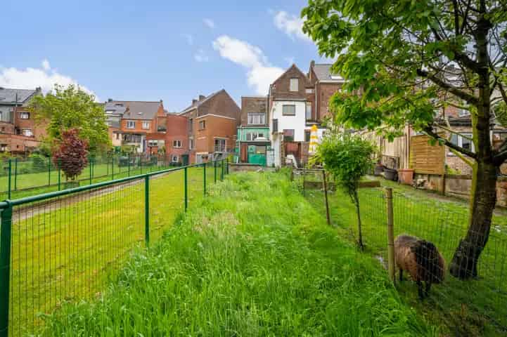 Huis te koop Geraardsbergen: Te renoveren gezinswoning met Denderzicht