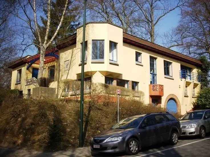 Villa Art Deco met 4 Slaapkamers en Studio te Huur