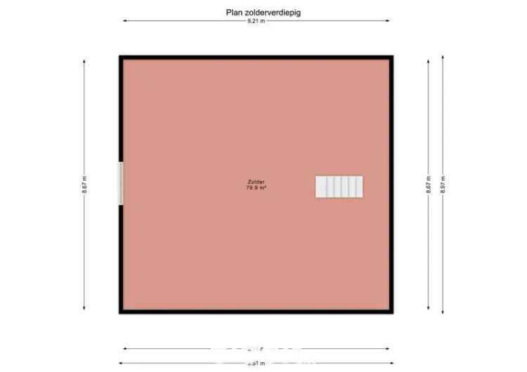 TE RENOVEREN CENTRAAL GELEGEN EIGENDOM MET GARAGE