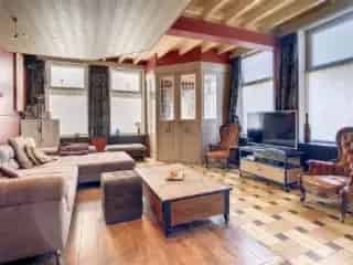 Huis te koop Roesbrugge-Haringe: Ruime woning met veel mogelijkheden