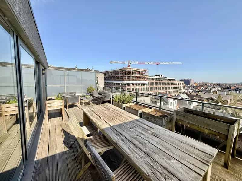 Duplex Appartement te Huur Oud Berchem 3 slaapkamers 2 Terrassen