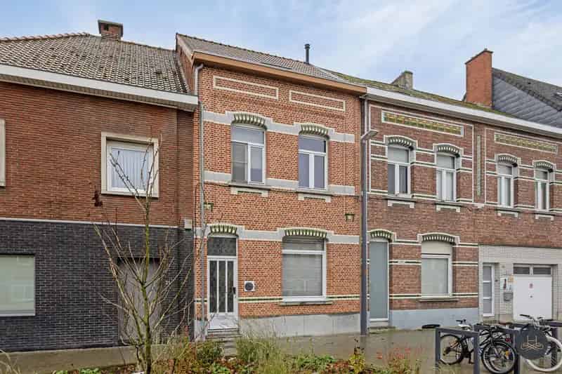 Huis te Koop Willebroek: Instapklare Ruime Woning met Karakter