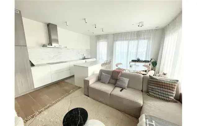 Huur 3 slaapkamer appartement van 70 m² in Antwerp