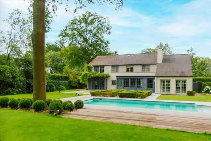 Villa te Koop Schilde Bosrijke Omgeving Zwembad