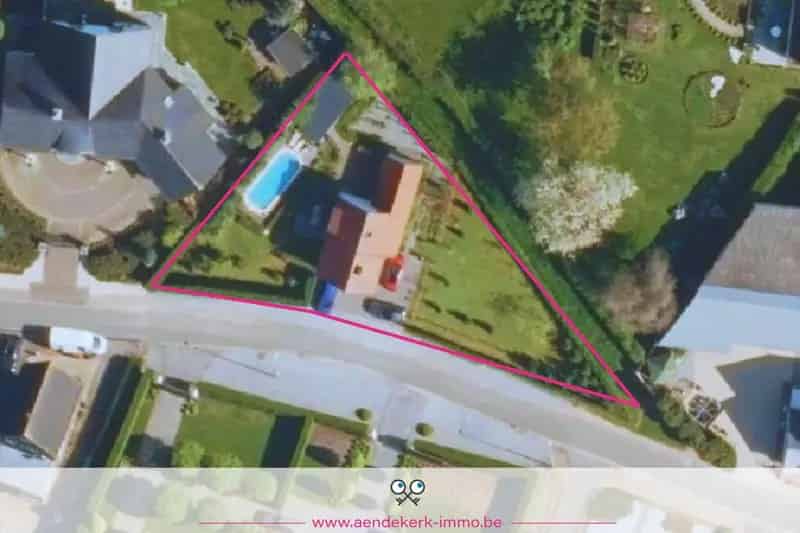 Karaktervolle villa met zwembad Aldeneik