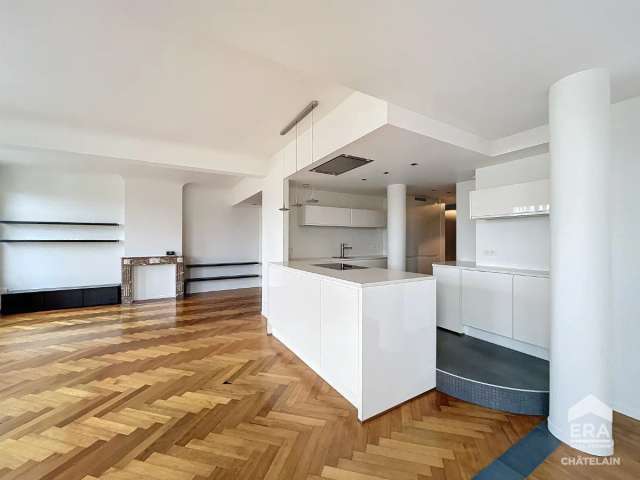 IXELLES - SUPERB 2 SLAAPKAMERAPPARTEMENT VAN 132m²+PARKEREN