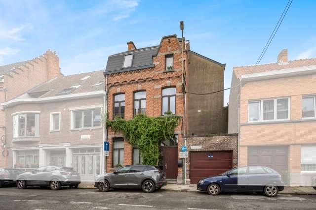 Prachtig herenhuis met 5 slaapkamers in centrum Dendermonde