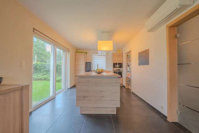 Ontdek deze prachtige villa met 4 gevels in Brabant Wallon!