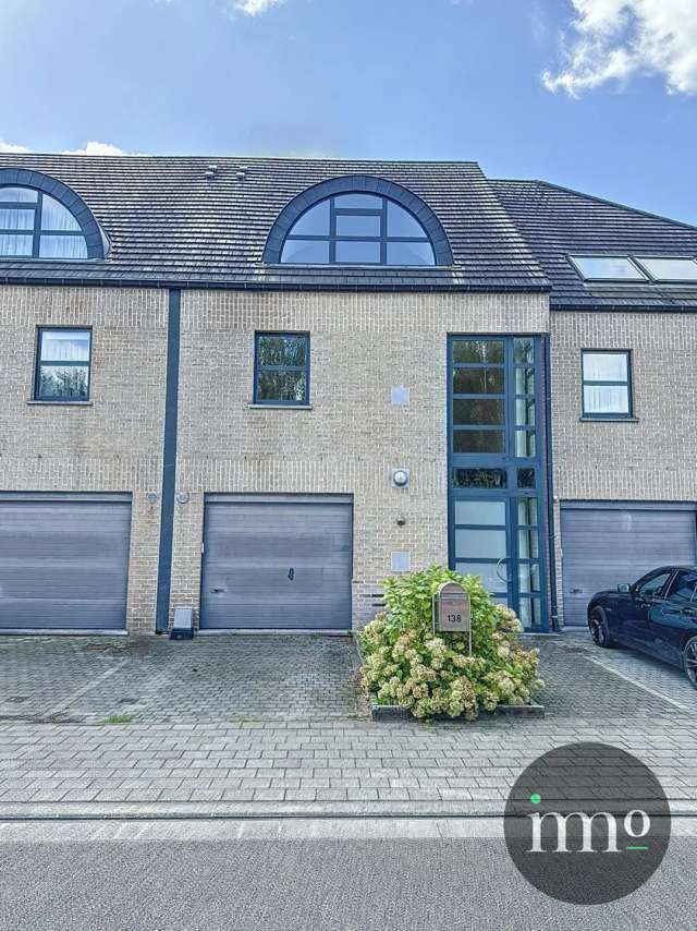 Lichtrijke Woning te Koop in Ukkel!