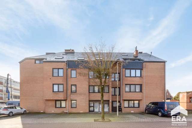 Verrassend ruim (170m²) appartement gelegen in hartje Lommel