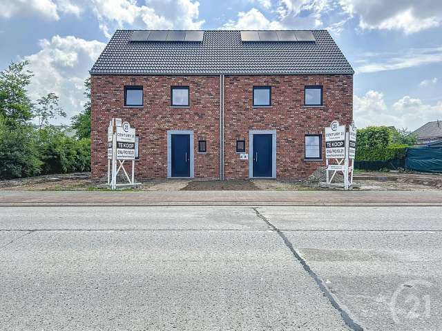 Nieuwbouwwoning te koop in Pijpelheide!