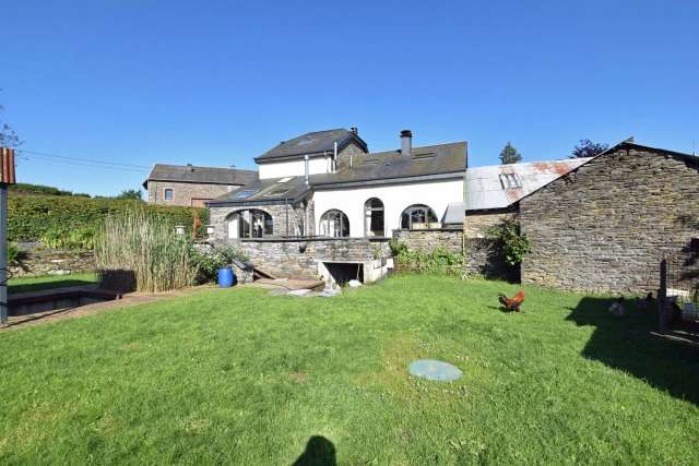 Prachtig gelegen woning in de Ardennen in de gegeerde regio van Vresse-Sur-Semois!